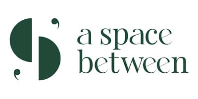 space between singapore